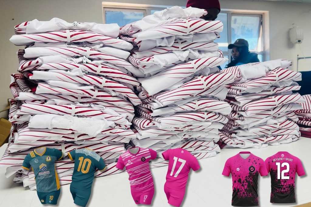Replica jerseys and custom tailoring